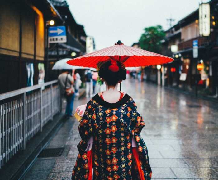37 Color Palettes Inspired by Japan