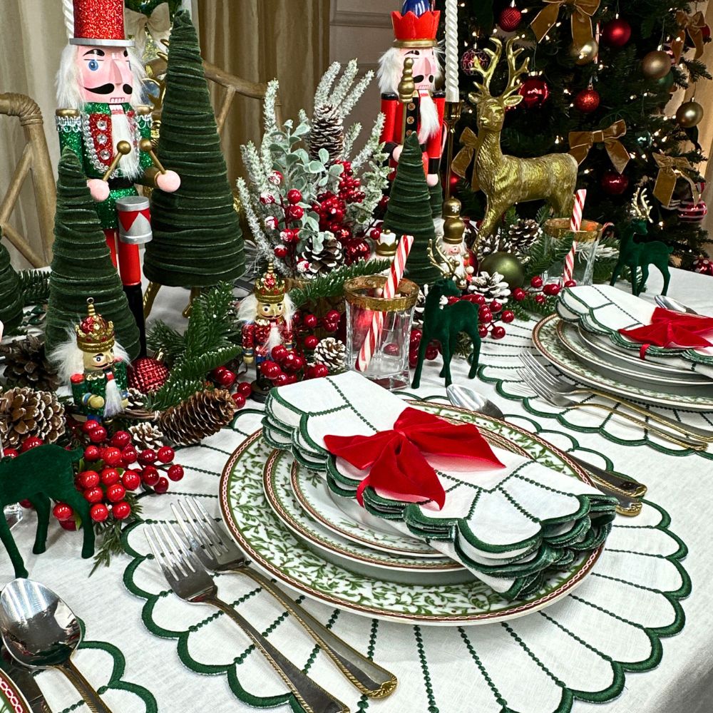 Studio Collection: Pippa Placemat - White/Dark Green (Set of 4)