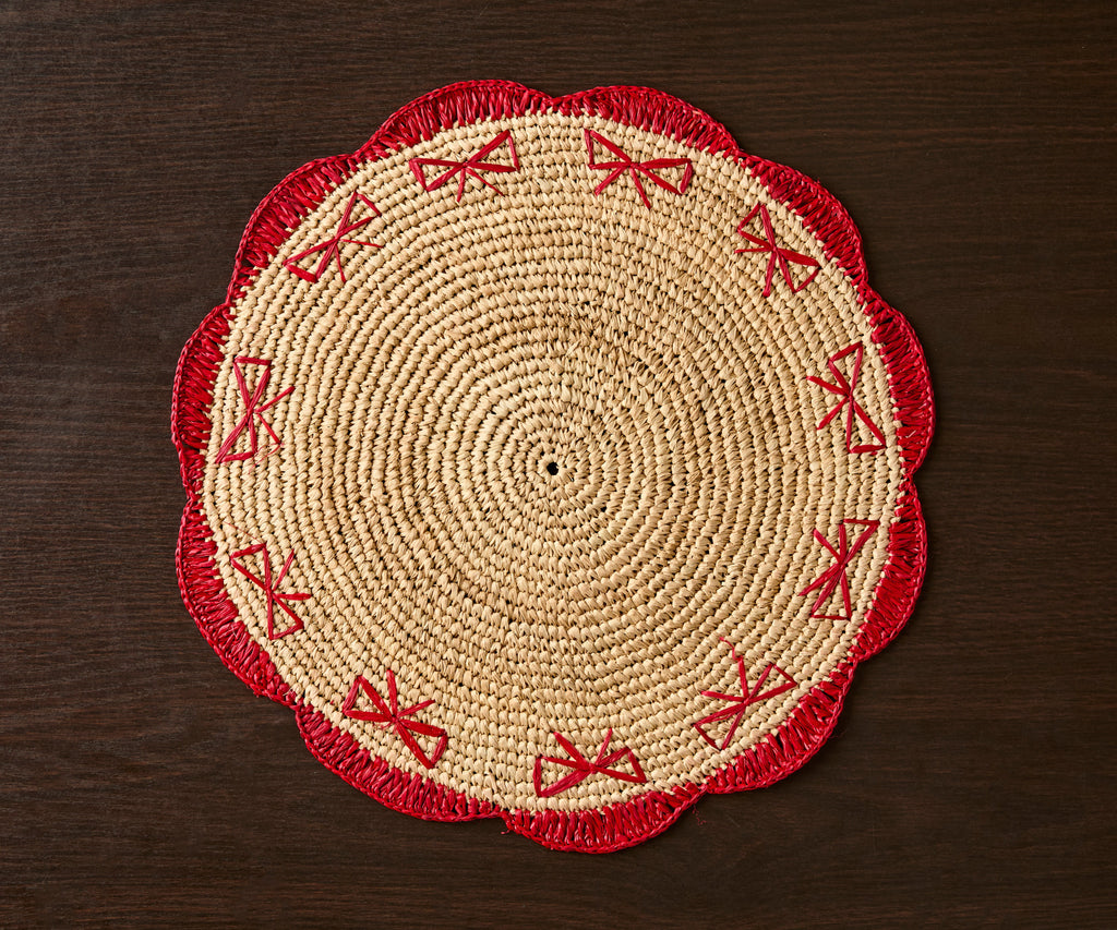 Payton James Handwoven Bow Placemats – Hand-Crocheted Raffia Palm Placemats – Unique Kitchen & Dining Table Decor – Handmade Tableware