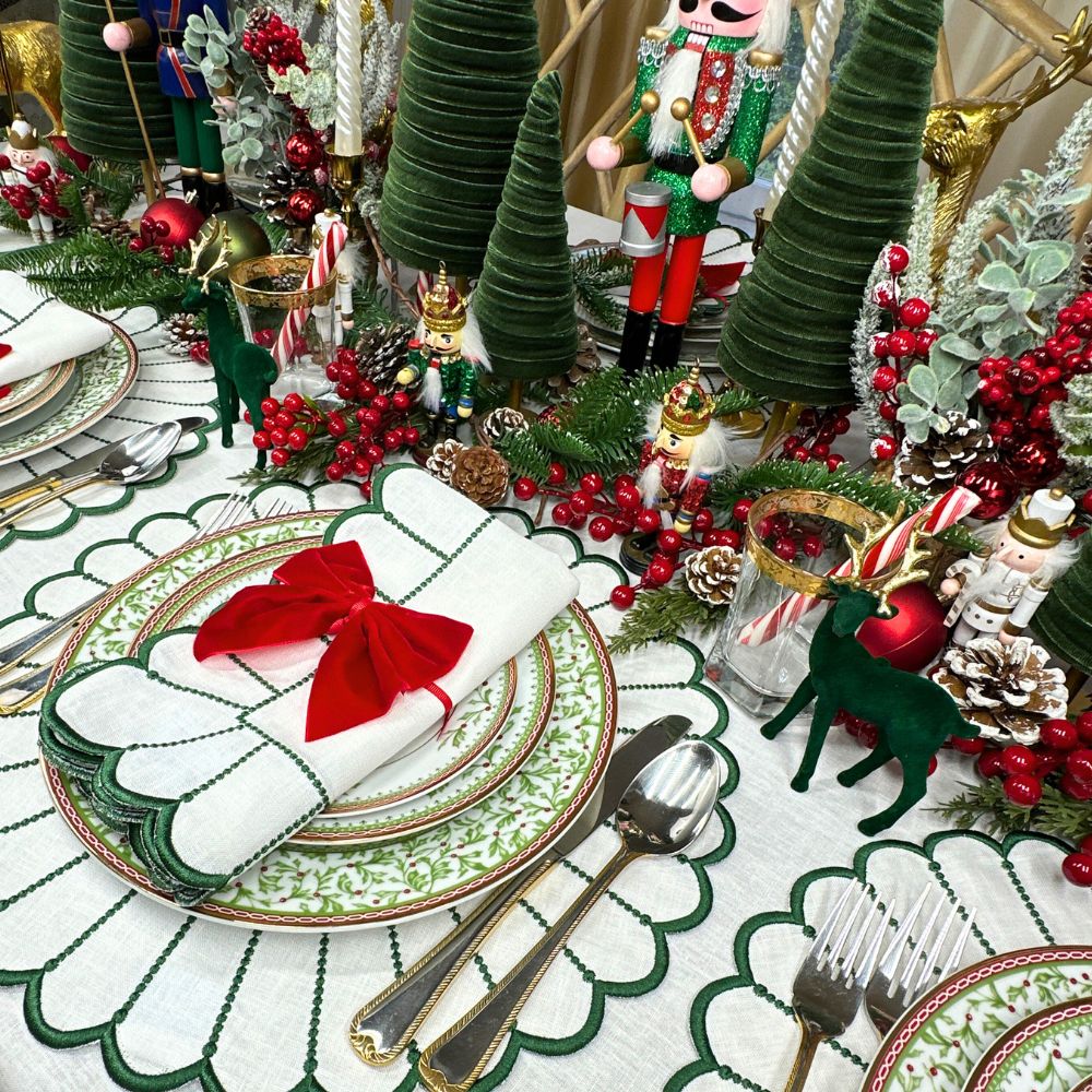 Studio Collection: Pippa Placemat - White/Dark Green (Set of 4)