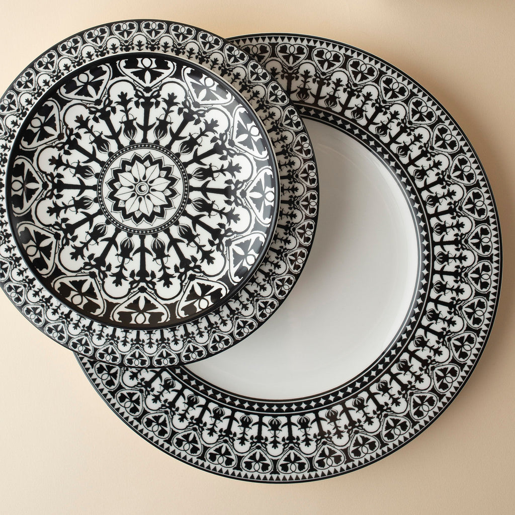 Casablanca Rimmed Dinner Plate