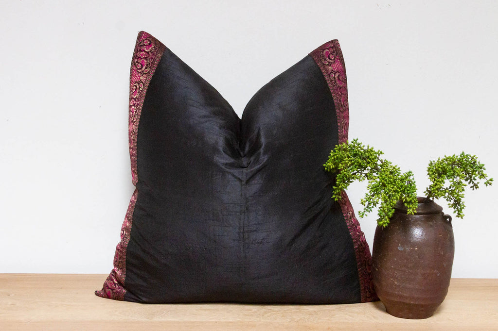 Armadillo Festive Silk Euro Pillow Cover