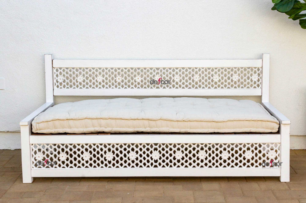 Moorish Floral Pearl Daybed Sofa - SmithHönig