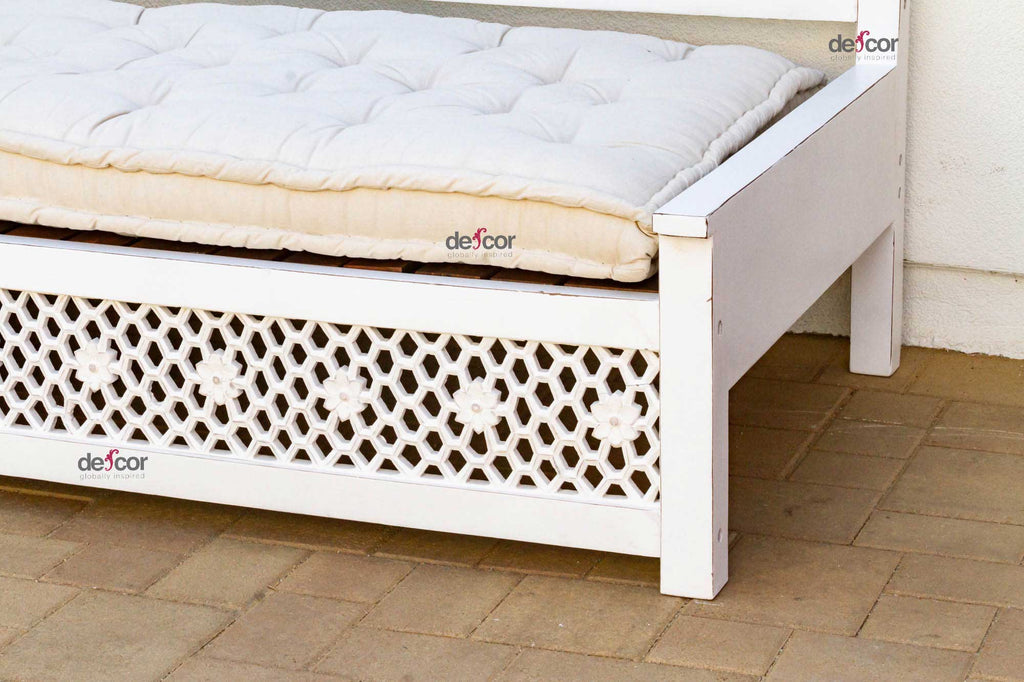 Moorish Floral Pearl Daybed Sofa - SmithHönig