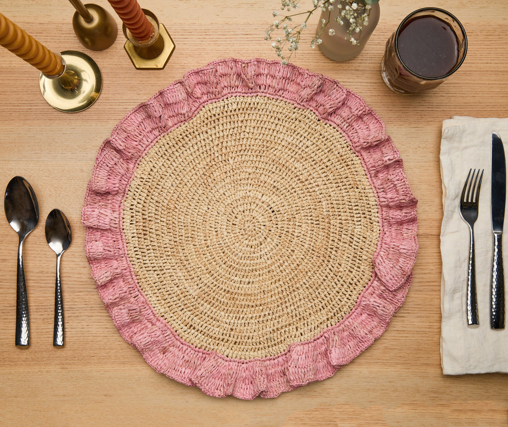 Handwoven Raffia Ruffle Placemat – Boho Chic Table Décor – Summer Table Accent