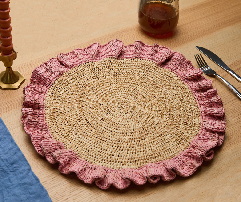 Handwoven Raffia Ruffle Placemat – Boho Chic Table Décor – Summer Table Accent