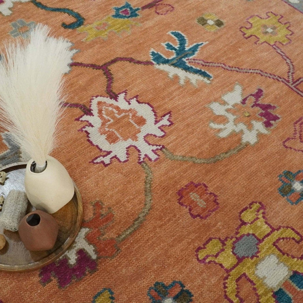 Antique Floral Peach and Ivory Hand knotted Traditional Oushak 8x10 wool Area Rug