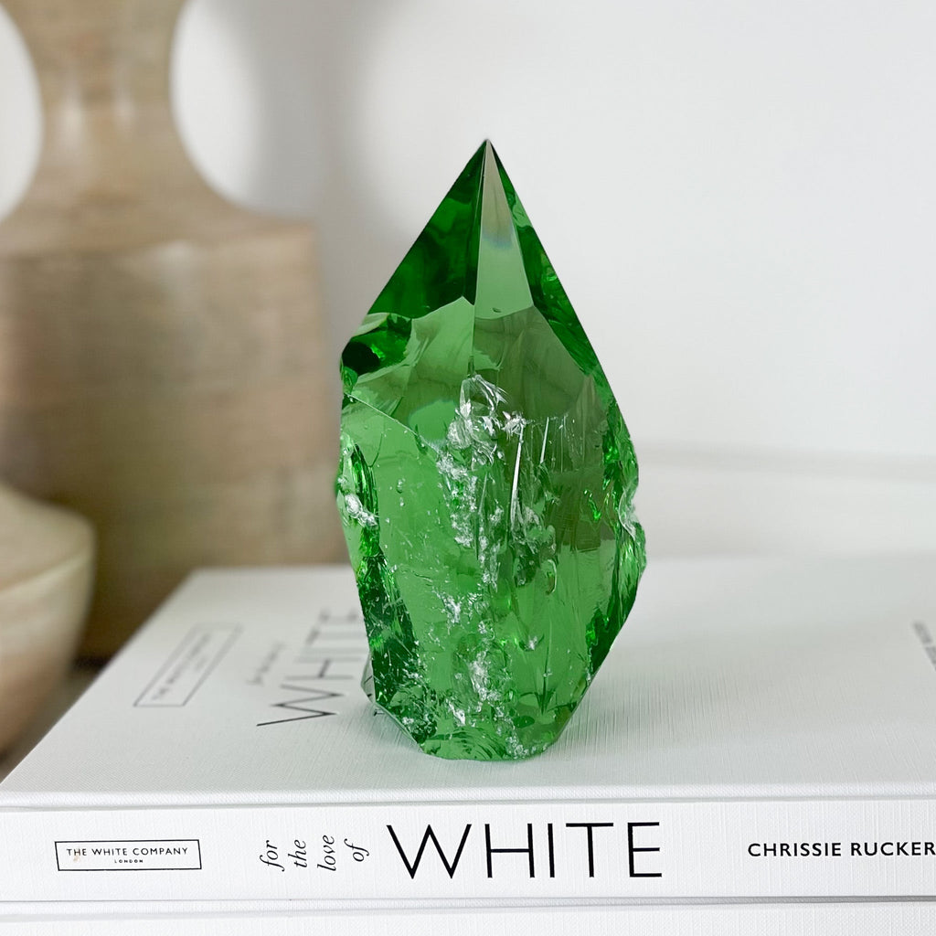 Rustic Emerald Green Glass Point