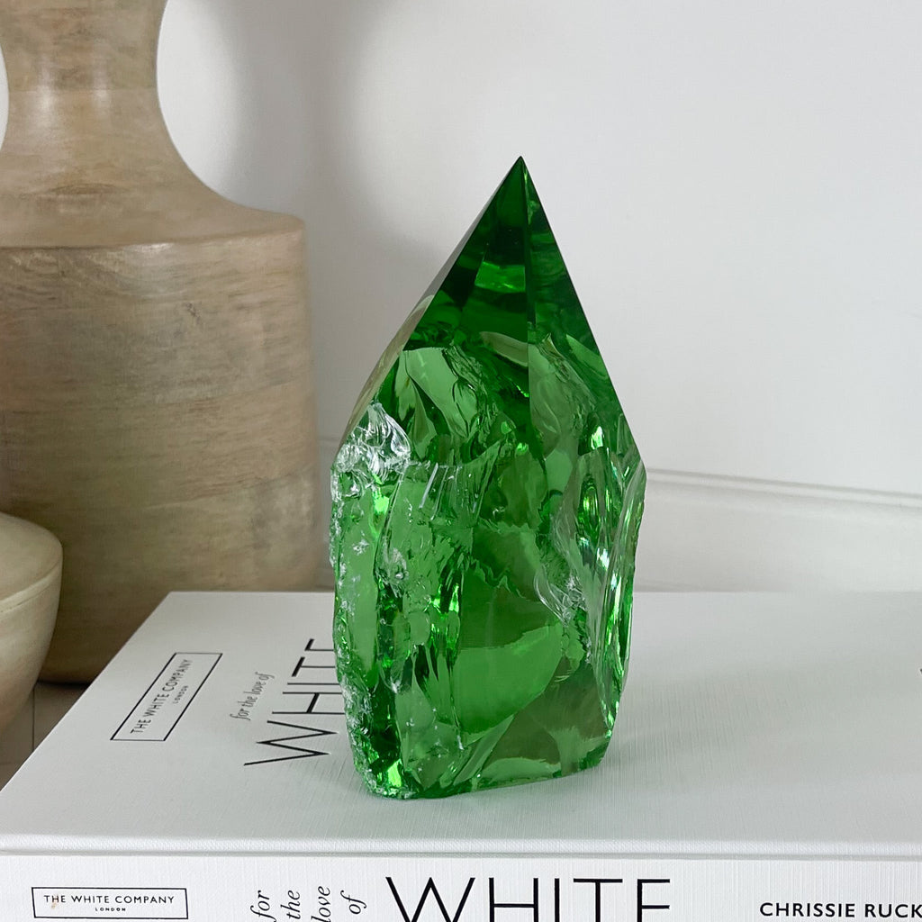 Rustic Emerald Green Glass Point