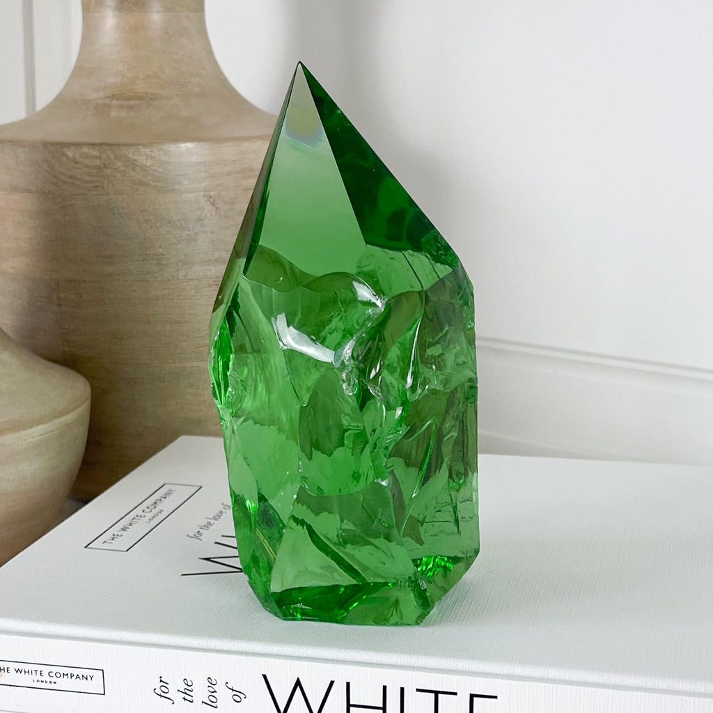 Rustic Emerald Green Glass Point