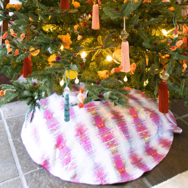 Christmas Tree Skirt -Thread Bare